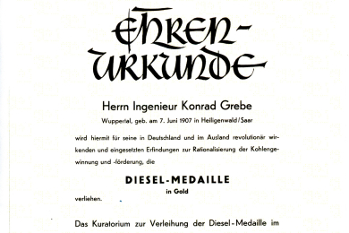 Ehrenurkunde für Konrad Grebe mit den Unterschriften der Mitglieder des Kuratoriums zur Verleihung der Rudolf-Diesel-Medaille im Deutschen Erfinder-Verband.
