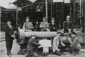 Gruppenbild von Bergwerksangestellten 
