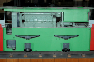 Seitenansicht Modell einer Grubenlokomotive