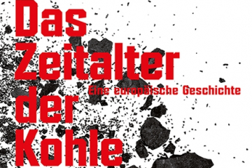 Das Ausstellungsplakat zeigt den Titel der Ausstellung vor einem schwarz-weissen Hintergrund mit Kohlebrocken.